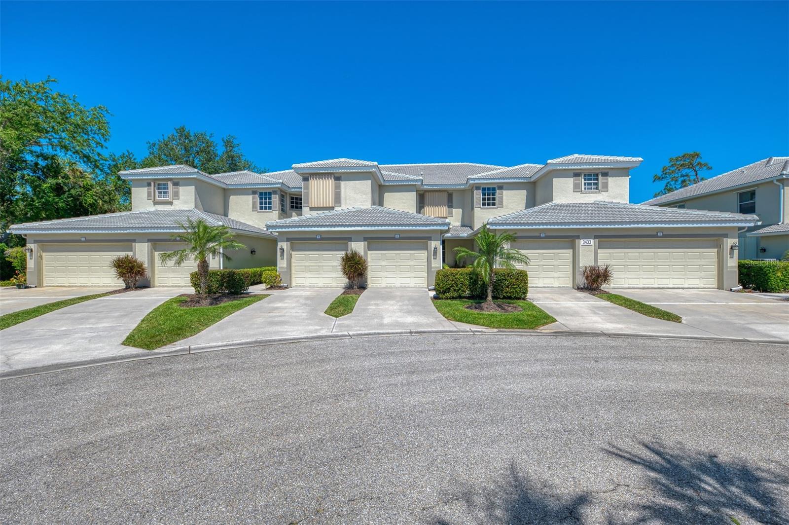 3433 Grand Vista Court 102