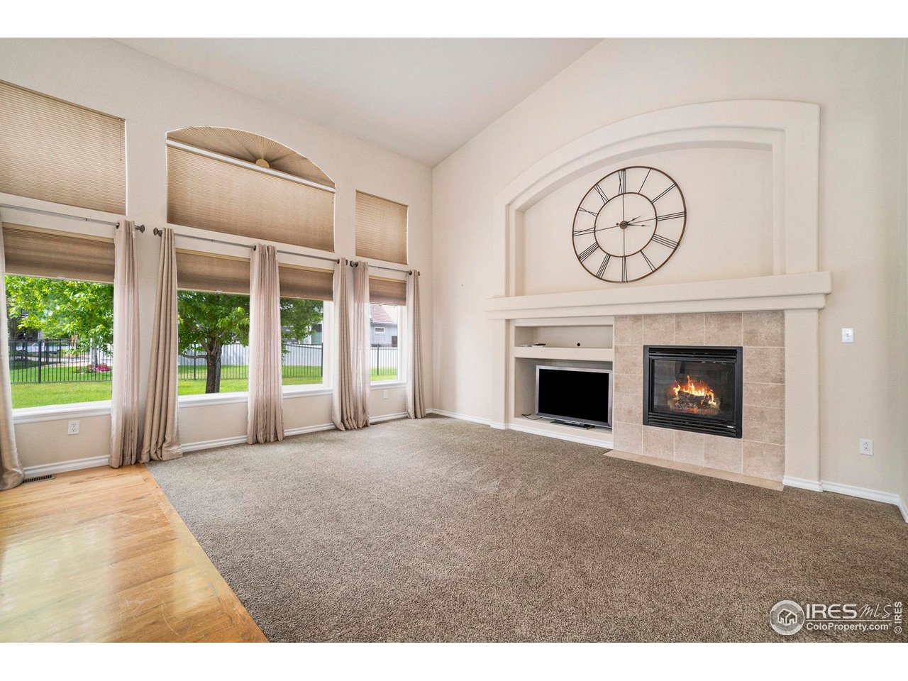457 Harbor Ct
