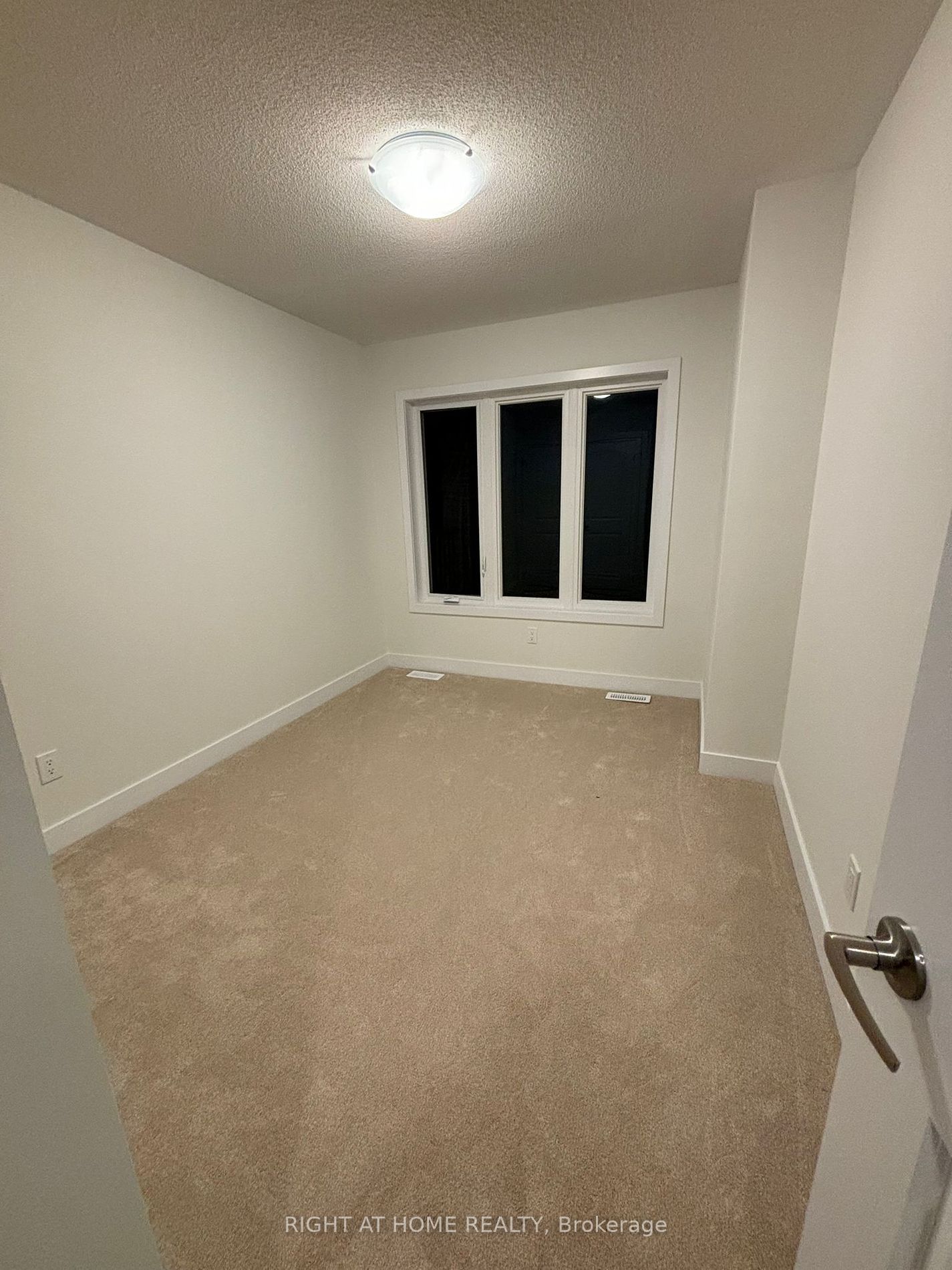 1101 Thompson Dr