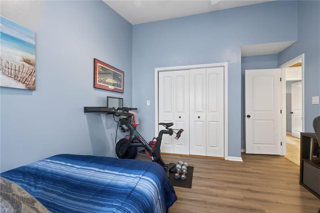 1512 Colonnade Drive