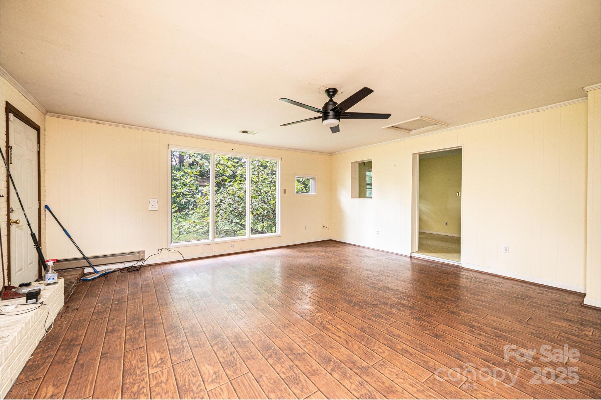 1460 23rd Avenue Place NE