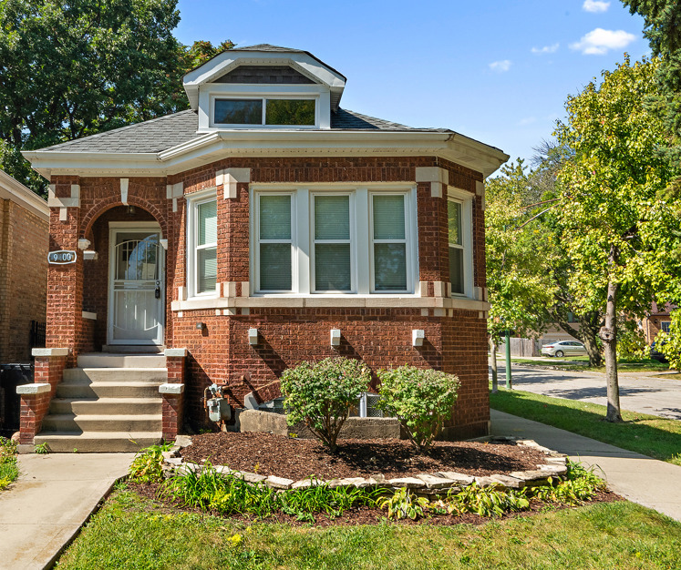 Beautiful Chicago bungalow rehab located on a quiet cul-de-sac in desirable Beverly. Open floor plan featuring 5 bd/3 baths with a first floor Master Suite with walk in closet and luxury bath. Chefs dream kitchen with SS appliances, sleek backsplash, custom 42" white shaker cabinets, touchless faucet, granite counters and stunning breakfast bar island. Brilliant hardwood flooring, recessed lighting, classic decorative fireplace, walk in pantry on the first floor. Full finished basement includes luxury vinyl tile with huge family room to entertain or relax. Upgrades are many, and include new 1 car garage, roof, furnace, A/C,  and more. Plans & Permitted with City of Chicago, final inspections scheduled