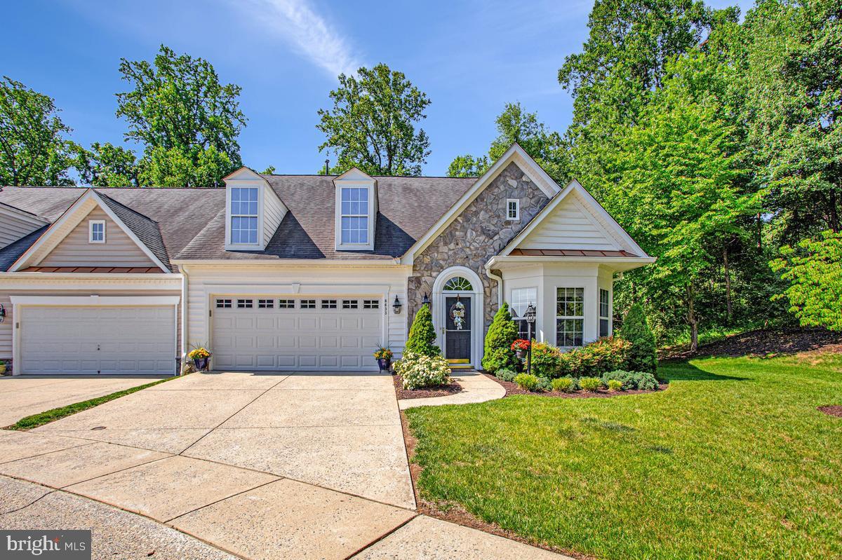 8633 Vast Rose Drive 14