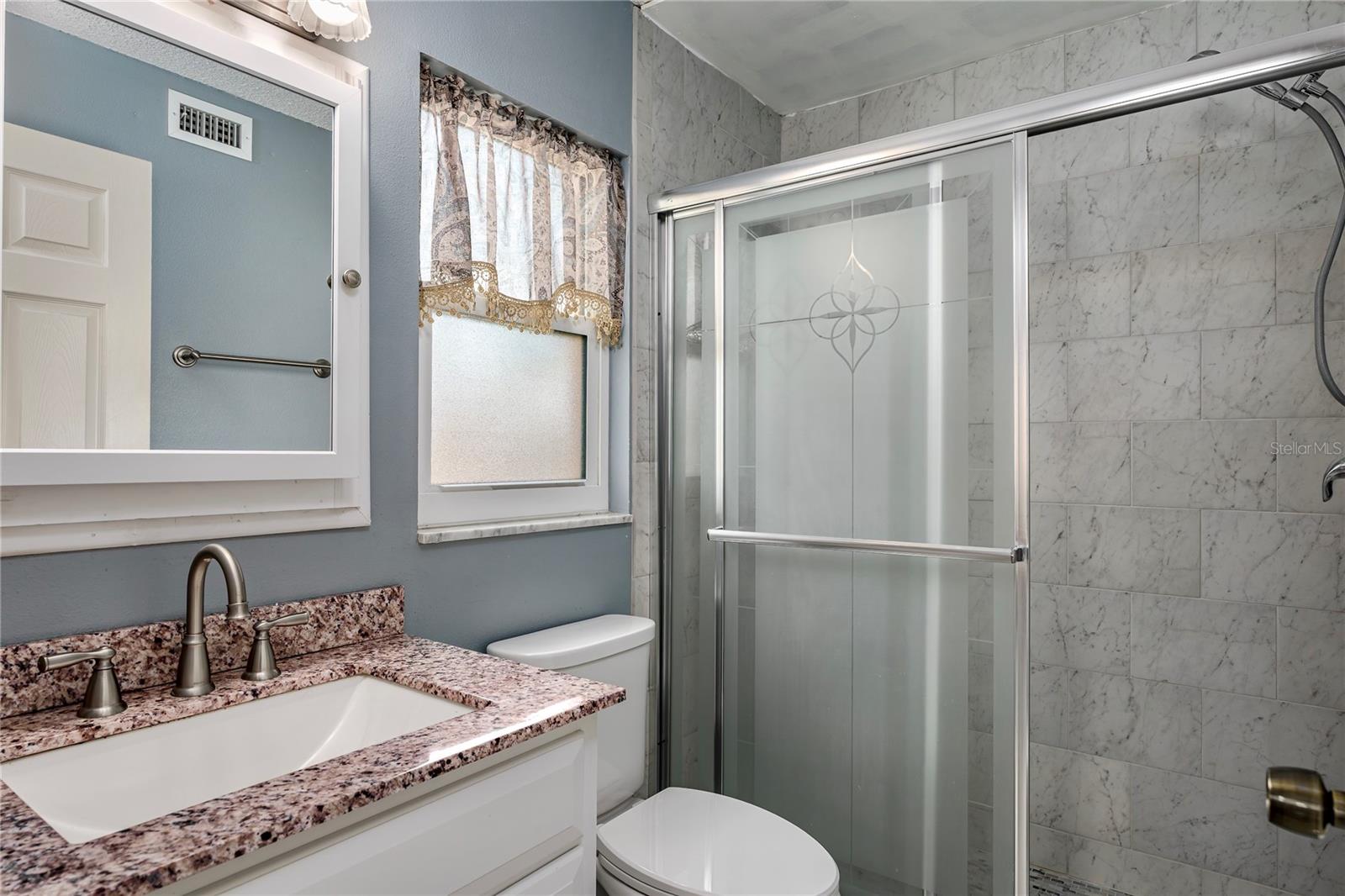 7001 Place De La Paix 2A