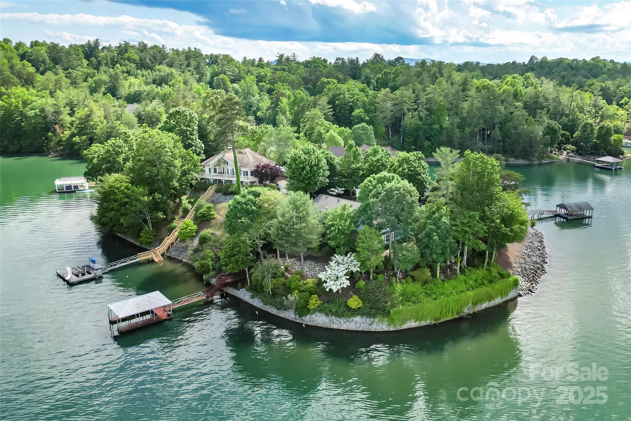 2218 Mallard Cove Drive