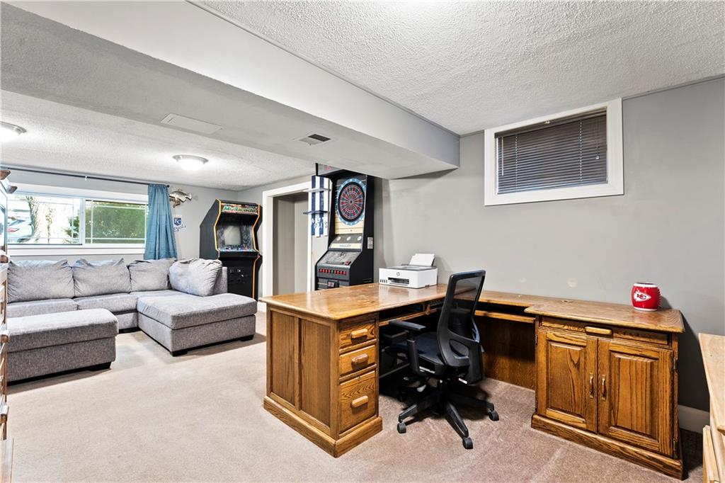 1705 SE Abbey Street