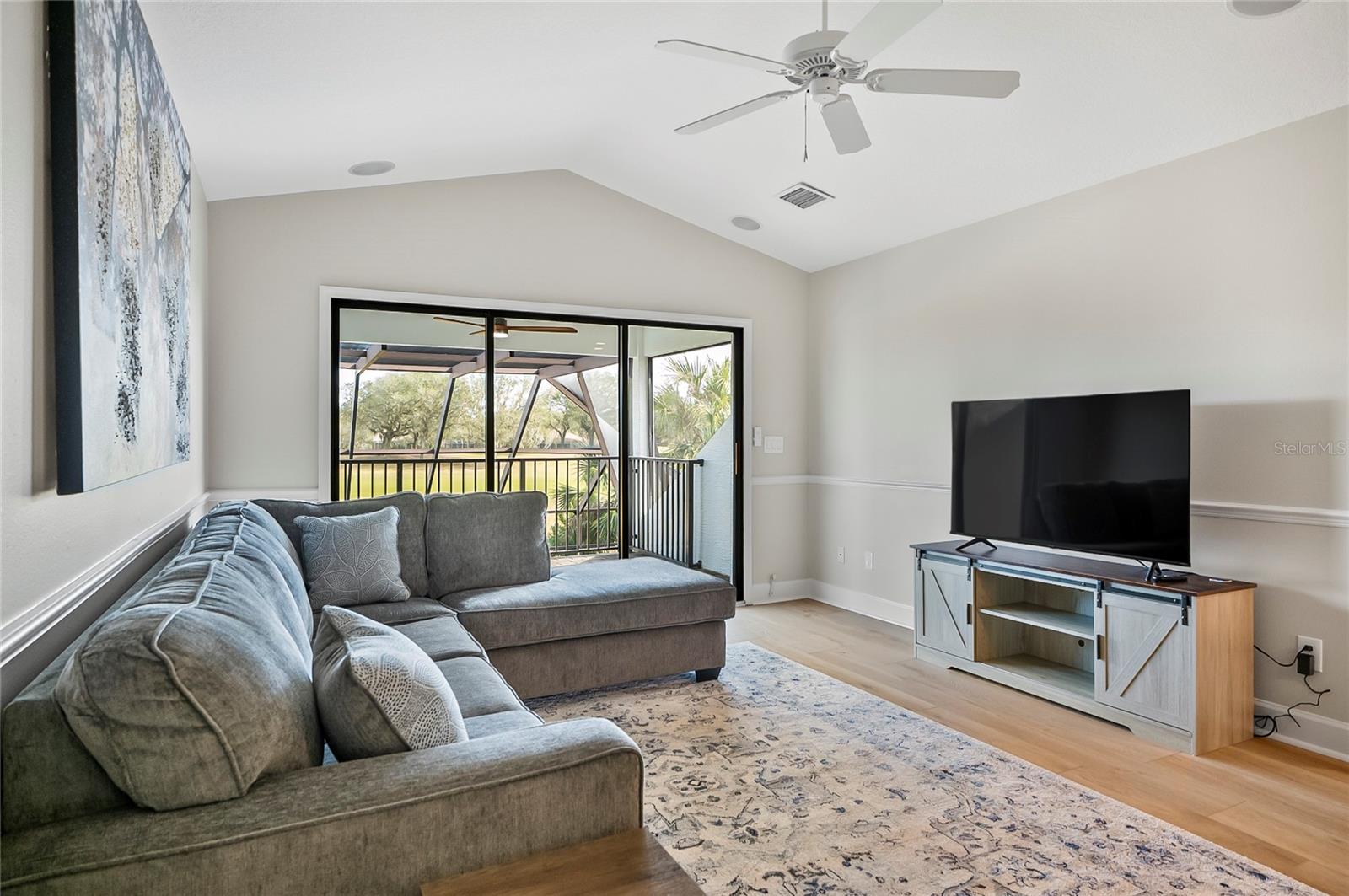 15 S Waterview Drive