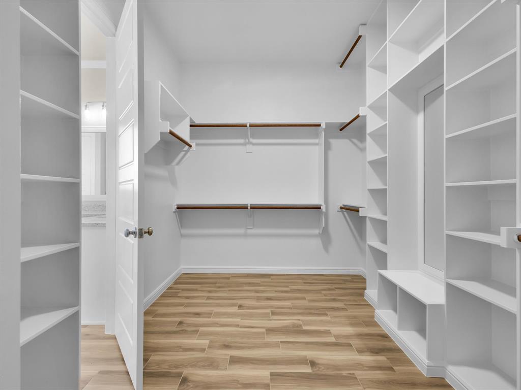 6335 Leo Lane