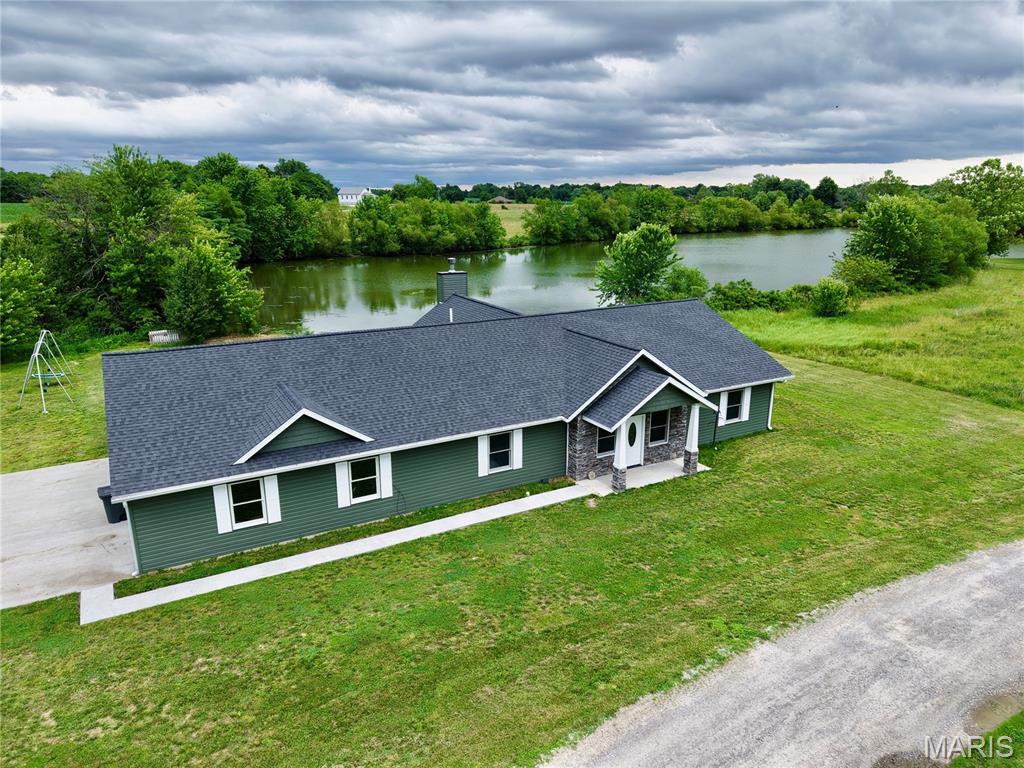 11120 W Lakeshore