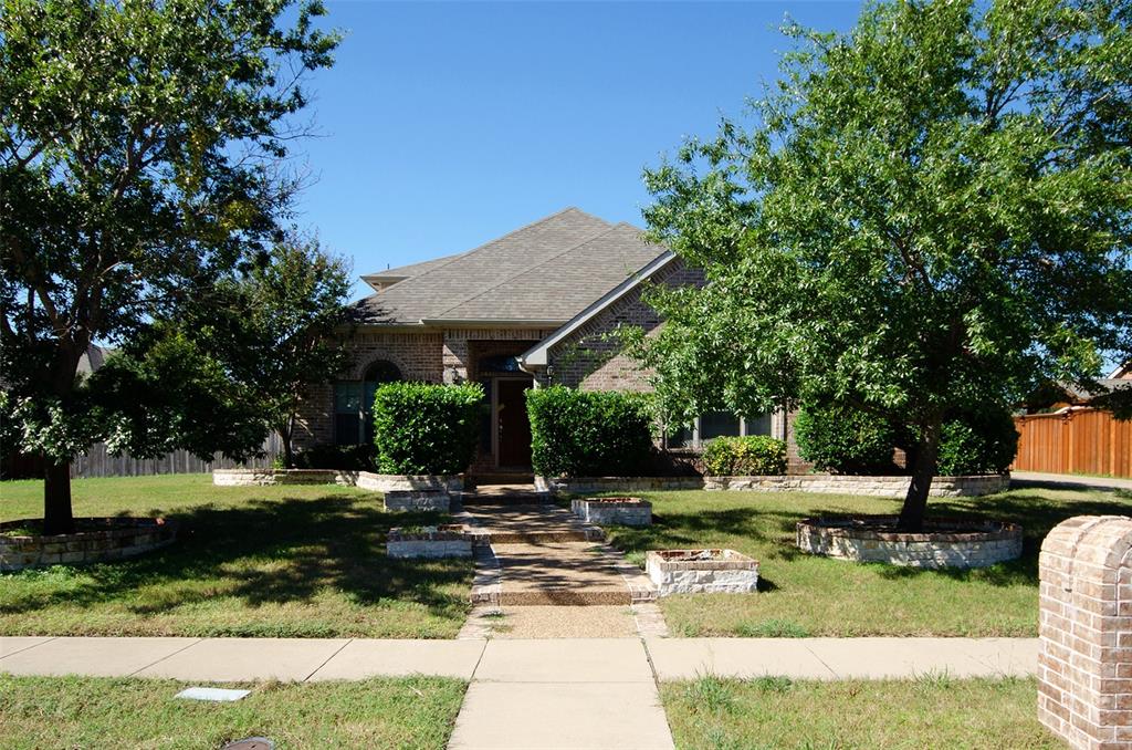 Introducing the 4 Bed 2.5 Bath in Plano ISD! Located in a highly sought-after community in Murphy, TX, this home boasts 4 bedrooms, 2.5 bathrooms, and a sprawling, beautifully landscaped yard. Inside, the home boasts features such as vaulted ceilings, decorative lighting, combination formals, and a game room perfect for entertaining guests. The kitchen features a center island, plenty of counter space, and a breakfast bar, making meal prep and serving a breeze. You'll love relaxing in the master bathroom's garden tub and enjoying the convenience of separate vanities. The home's large fenced yard is perfect for enjoying the great outdoors and is conveniently located near community parks, Lake Lavon, and a community pool. With Plano ISD schools nearby, this home is perfect for families. Don't miss out on this incredible opportunity to start calling this stunning property home today!