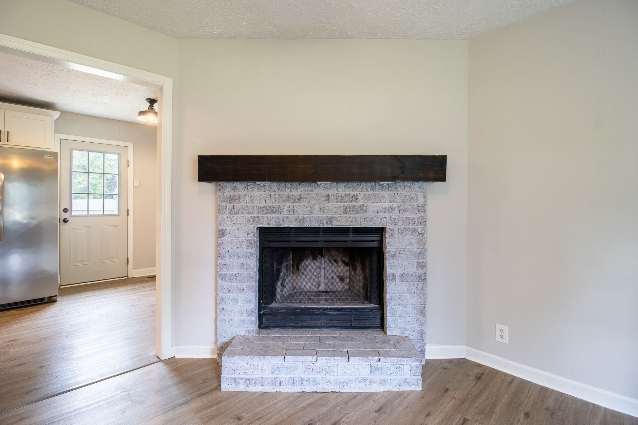 409 Sunnybrook Dr