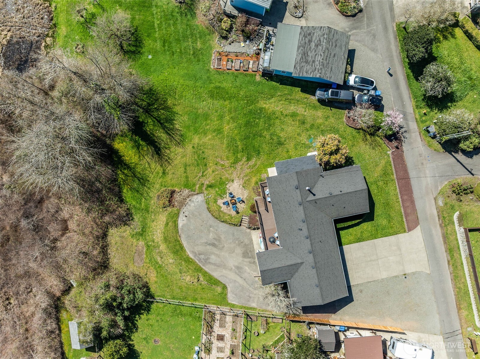 2809 Moorelands Avenue NW