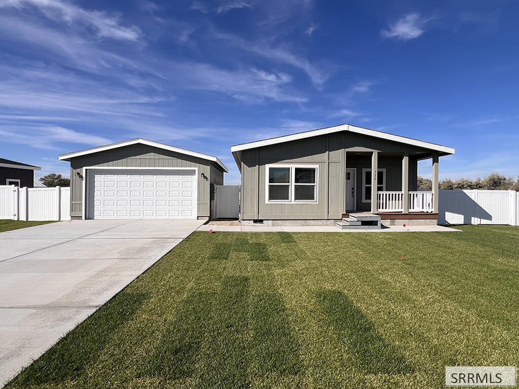 925 Cottage Lane