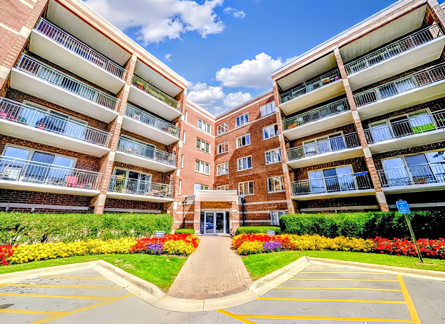 6400 W Berteau Avenue 502
