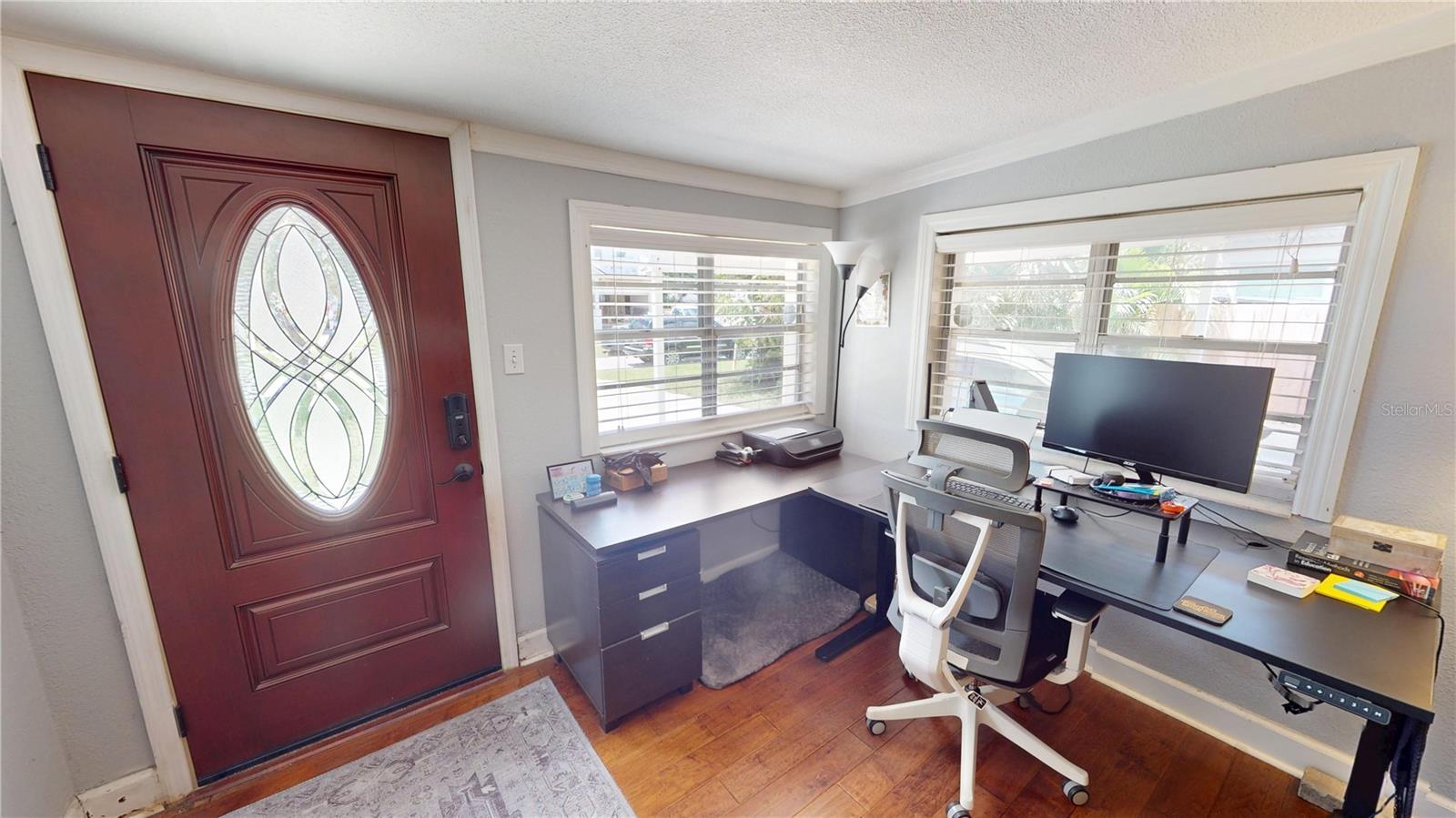 805 W Braddock Street