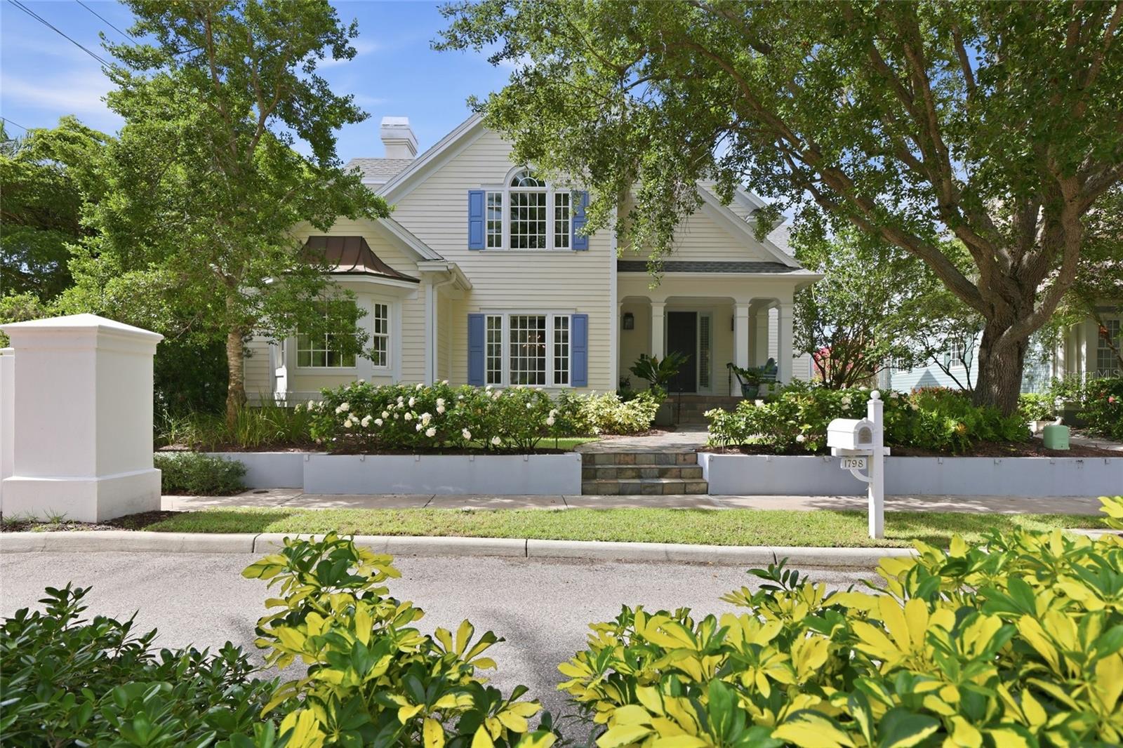 1798 Lincoln Park Circle, Sarasota, FL