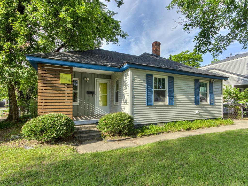 Welcome home to this beautifully maintained 2-bedroom, 1-bathroom rental in a convenient Norman location. This home features gorgeous hardwood floors throughout, offering a warm and low-maintenance living space from room to room.The kitchen comes fully equipped with a refrigerator, and you'll never need to worry about laundry day thanks to the included washer and dryer, a rare and valuable perk that adds everyday convenience and saves you money.Ideally situated close to shopping, restaurants, entertainment, and just a short drive to I-35, this home offers easy access to everything you need while still providing a comfortable, quiet place to call home. Year-long leases are available for those looking to settle into a stable, well-located rental.Don't miss this opportunity. Schedule your showing today!