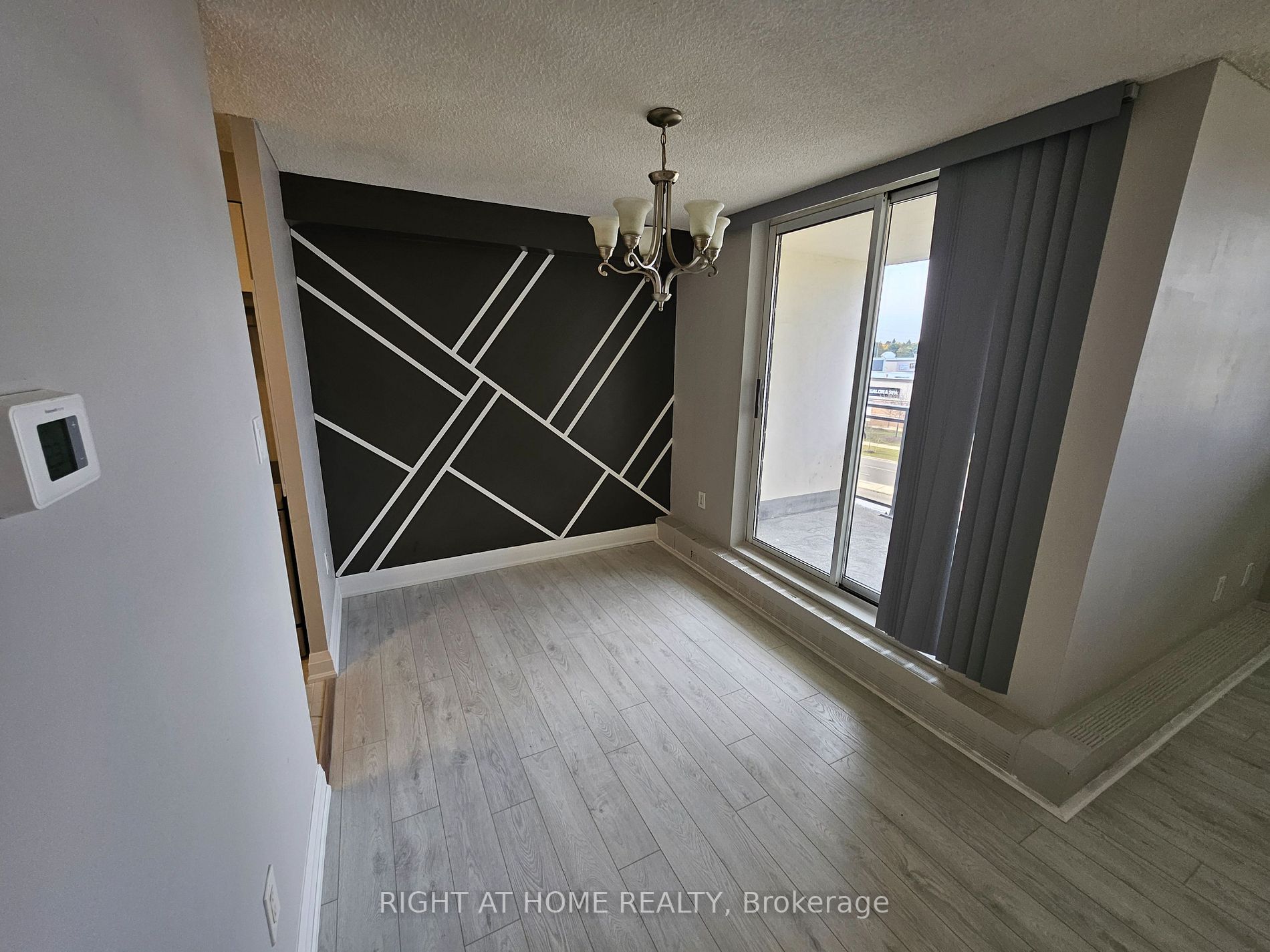 2900 N Battleford Rd 403