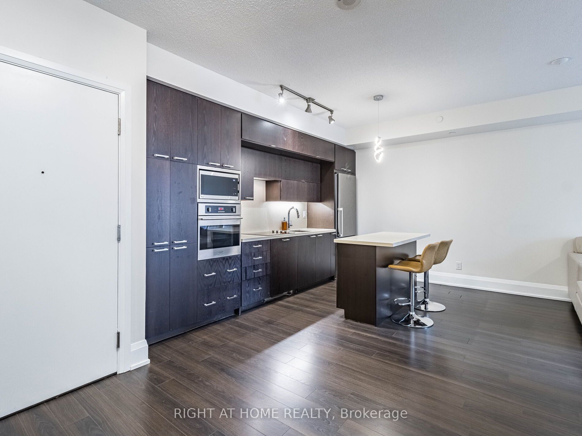 120 Harrison Garden Blvd 1311