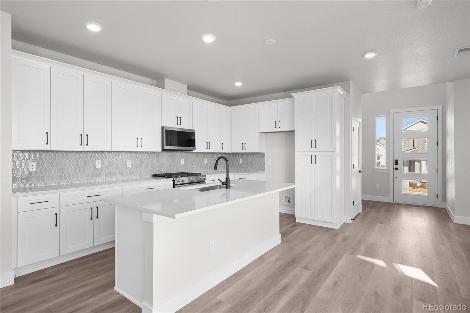 8737 Whiteclover Street