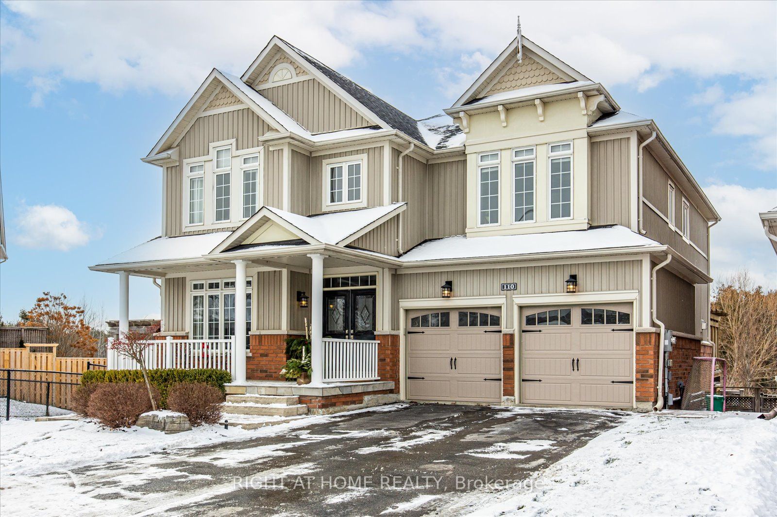 110 Roseborough Dr