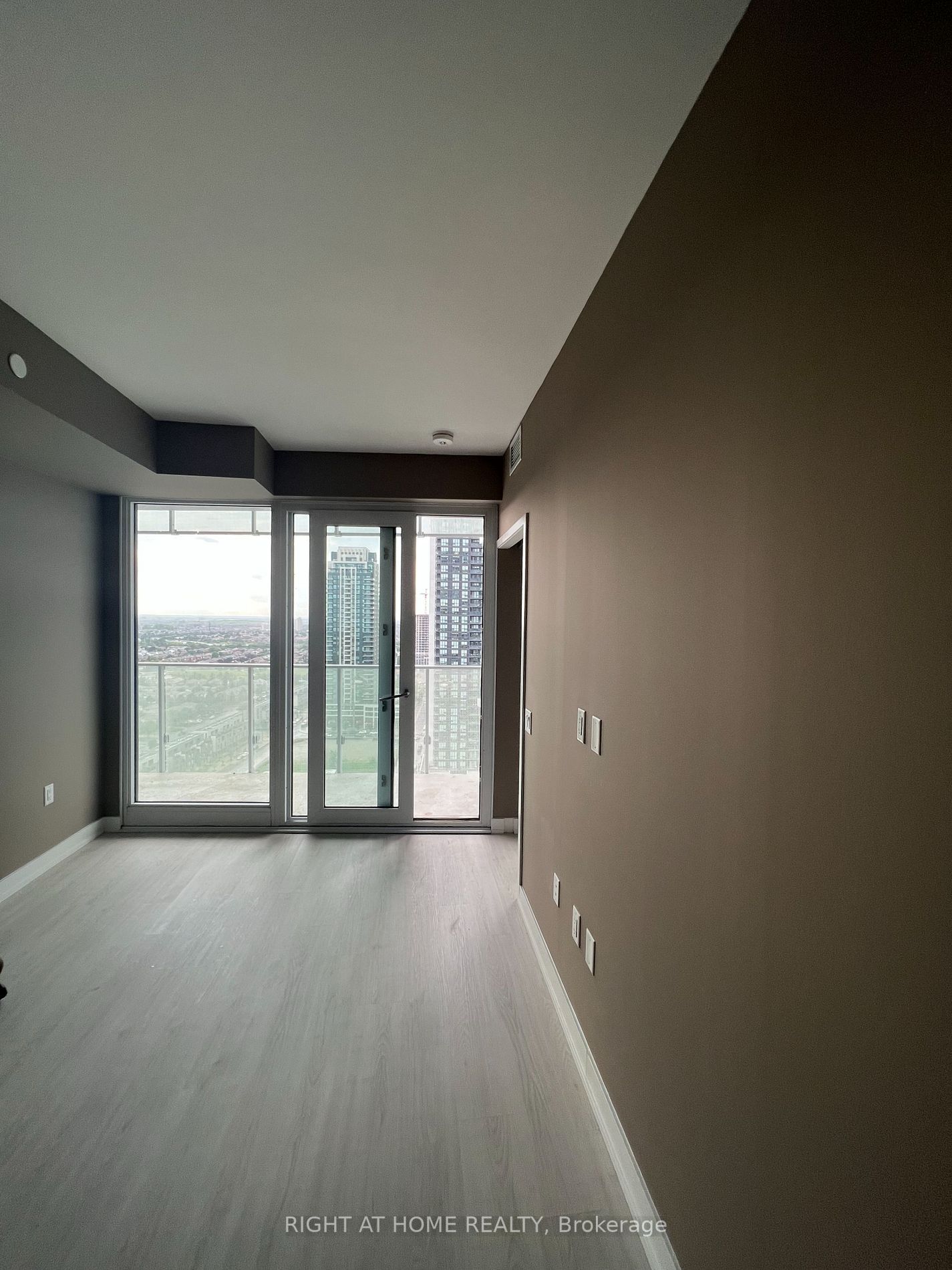 3883 Quartz Rd 2113