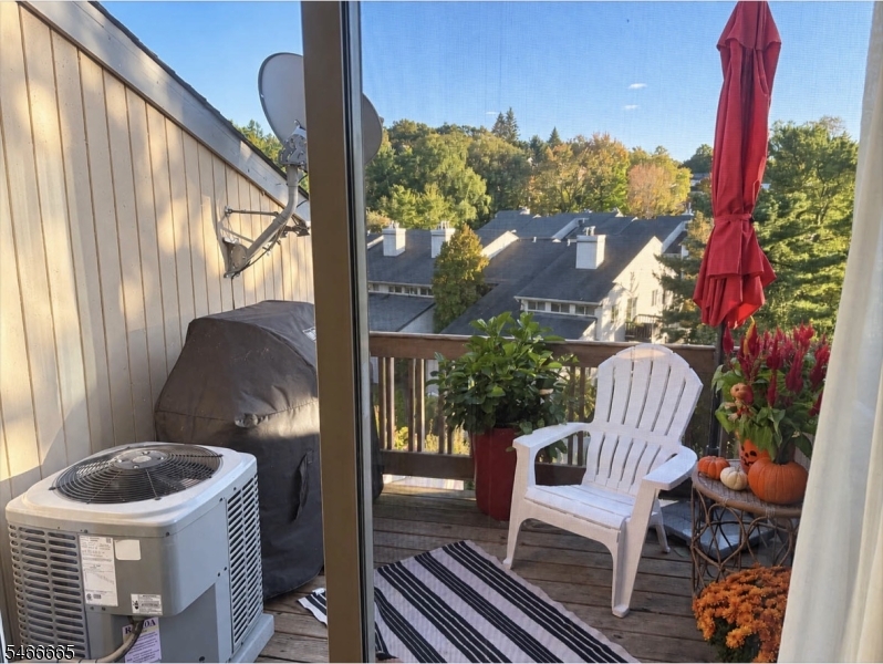 7 Perkins Dr — photo 3 of 18