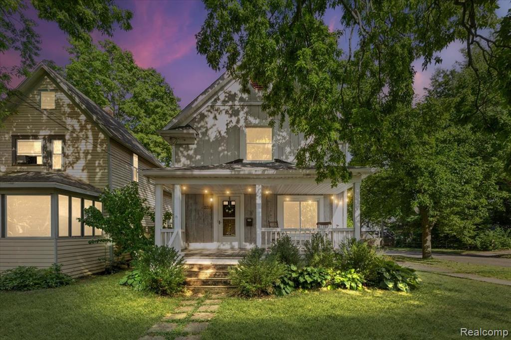 Tucked away in a quiet neighborhood just blocks from local restaurants and bars, this charming home offers the perfect blend of comfort and convenience. Enjoy beautiful hardwood floors throughout, and start or end your day on the private balcony—ideal for morning coffee or evening drinks. Located just 1.5 miles from campus, it's an ideal spot for both relaxation and easy access to everything you need.
 
This home has had a new roof, water heater, furnace, A/C unit, plumbing, and gutters with leaf guards all done within the last 5 years.