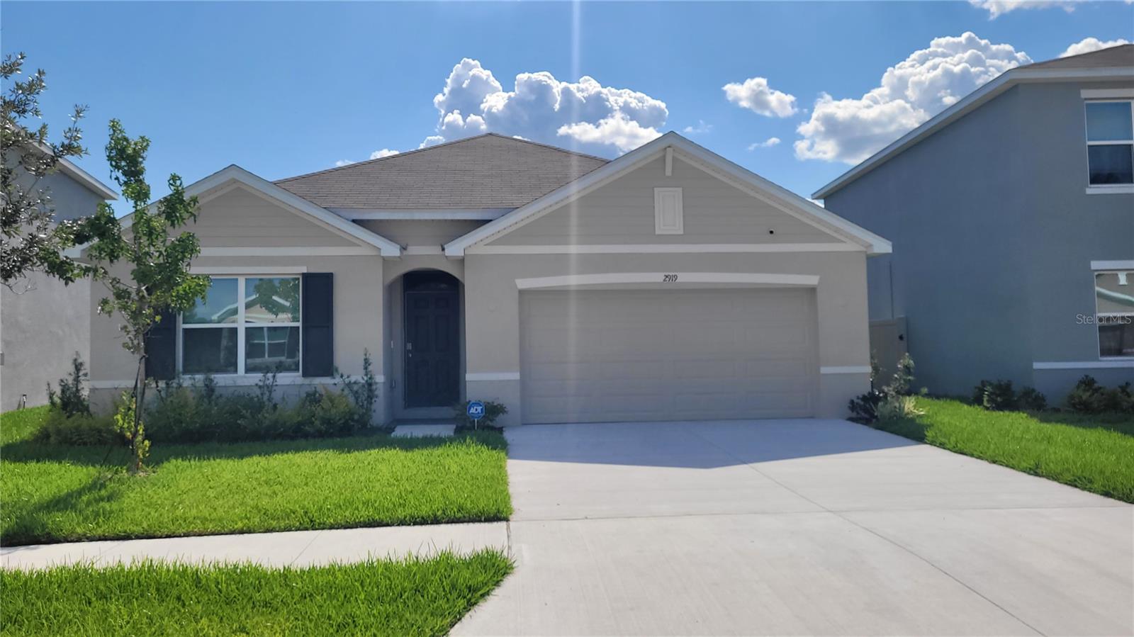 Brand new home, never lived in. located in new subdivision with amenities such as pool and clubhouse, oversized back yard over looking pond. Great opportunity and ready move in!