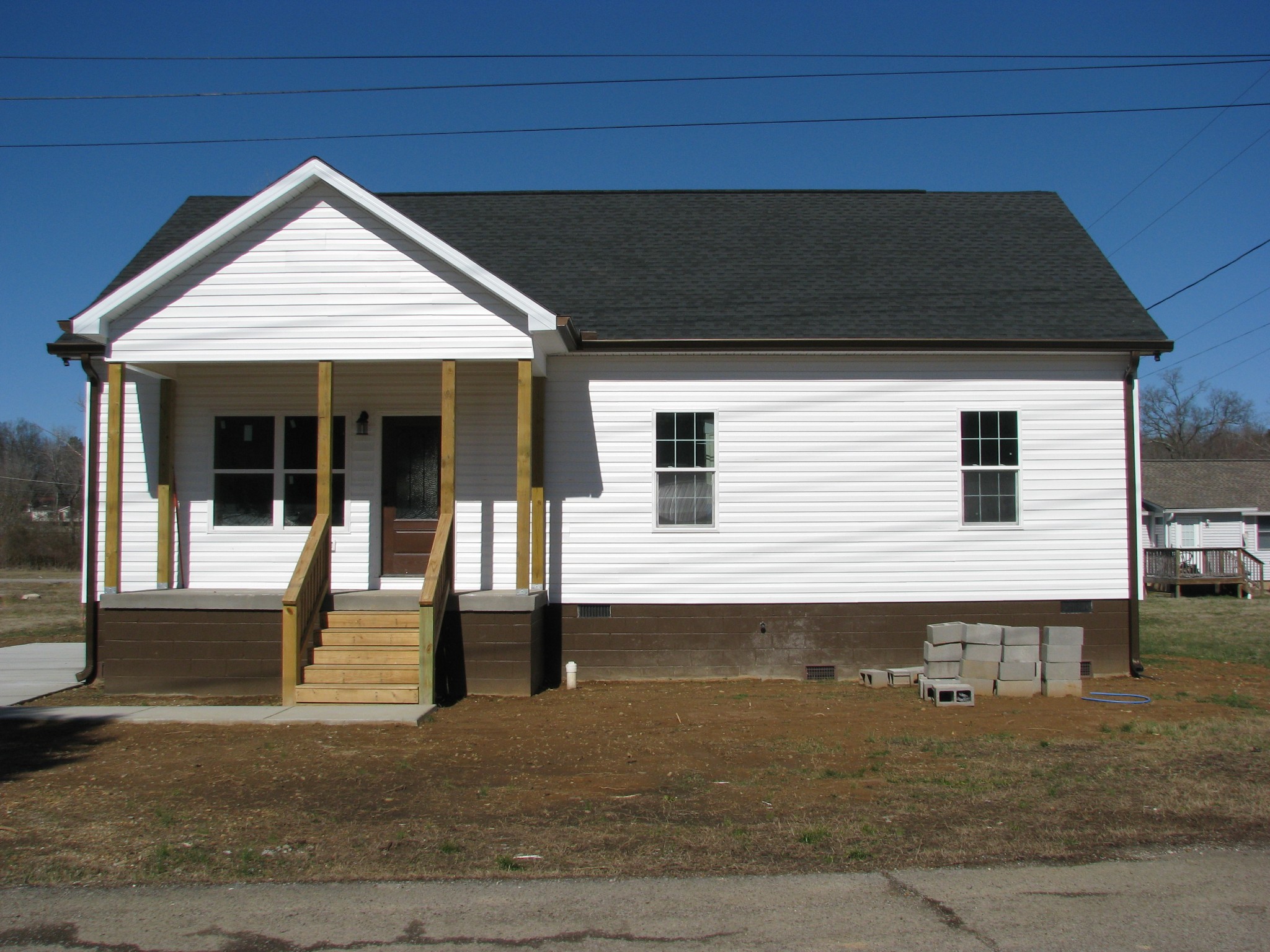209 Armstrong St
