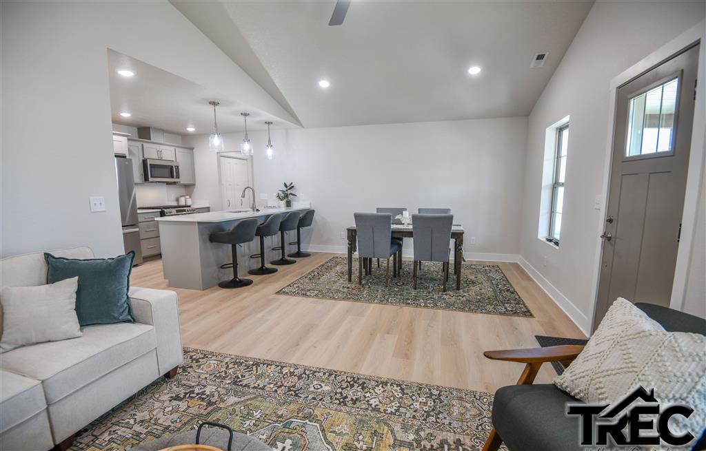 293 Cypress Dr