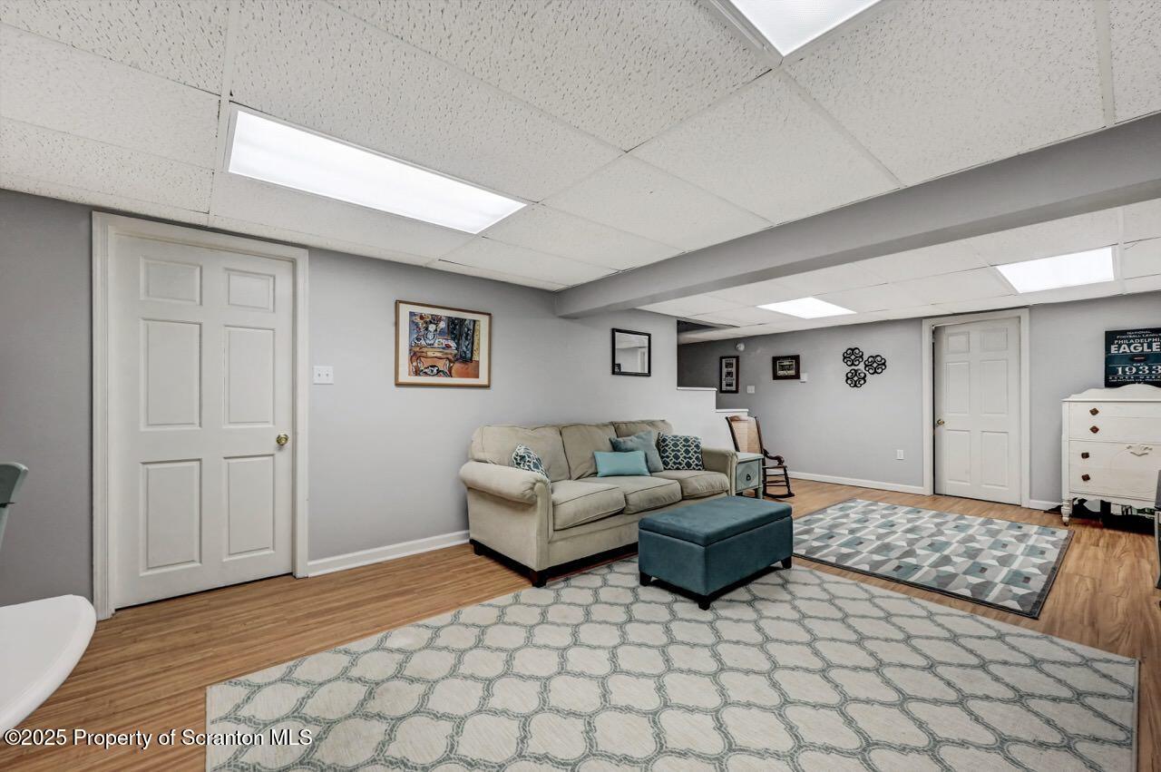 1001 Woodland Way