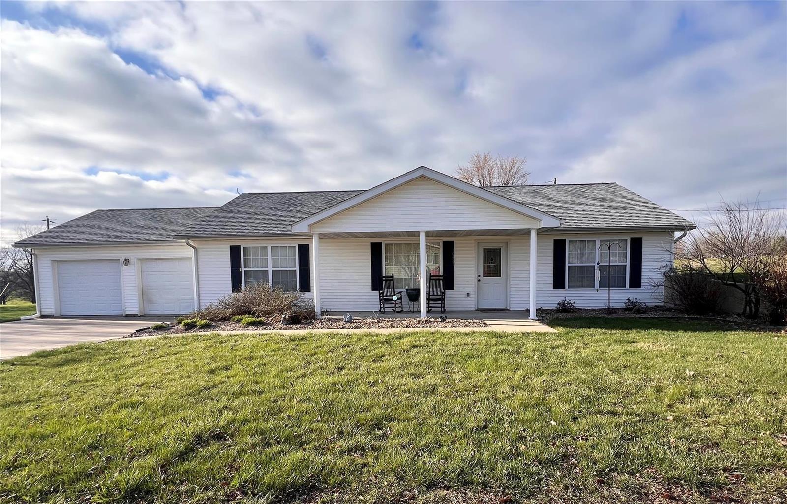 Residential for sale in New London, Missouri, 24018486