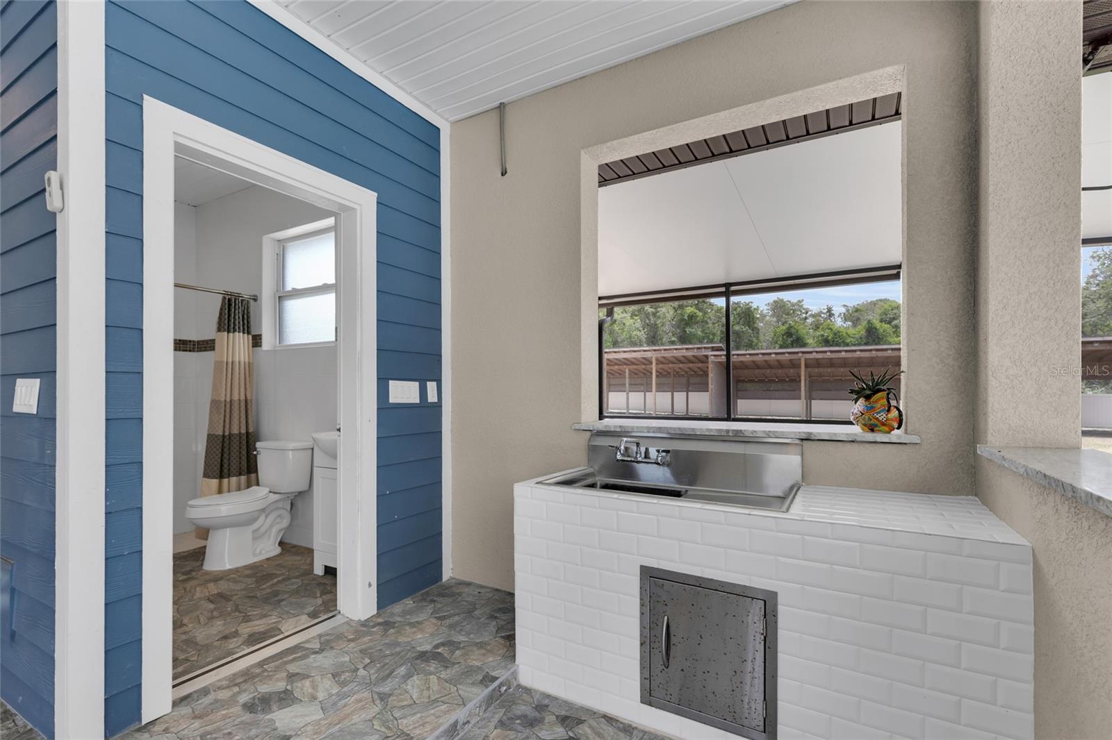 3055 Wolf Branch Rd