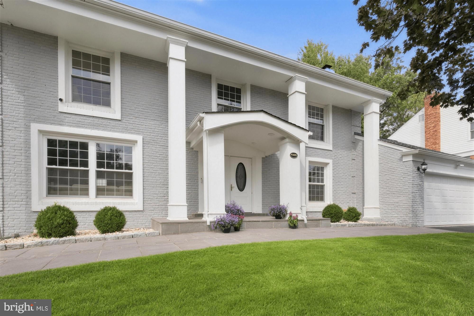 10904 Gainsborough Road