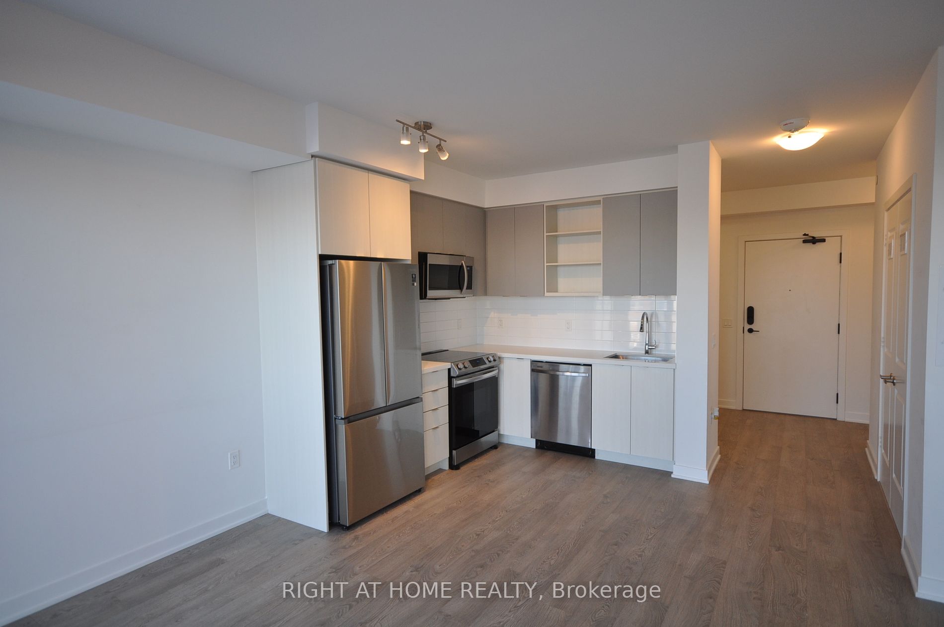4675 Metcalfe Ave 308