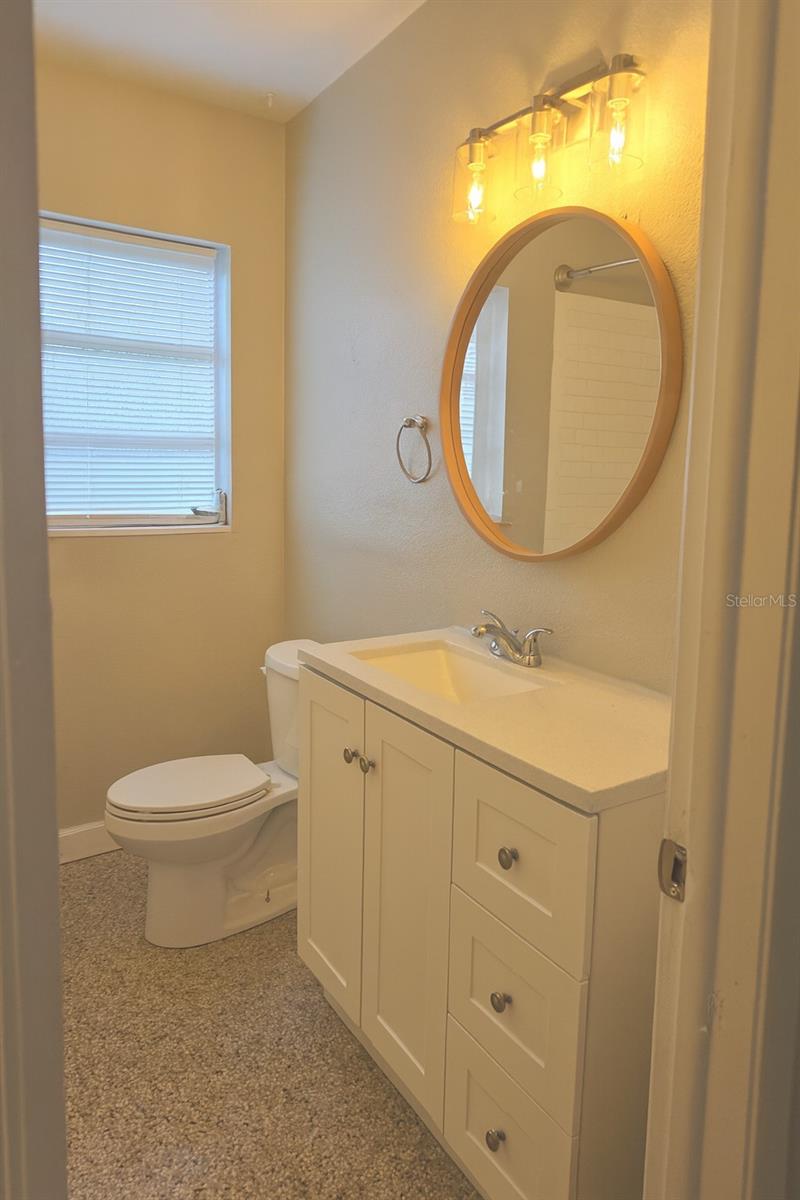 3421 W Abdella Street