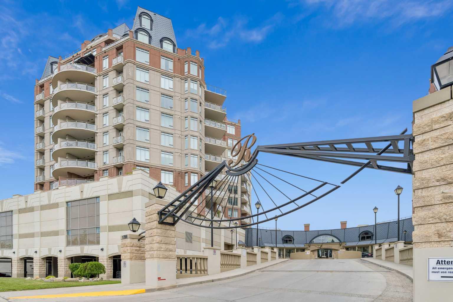 1726 14 Avenue NW 406, Calgary, AB 
