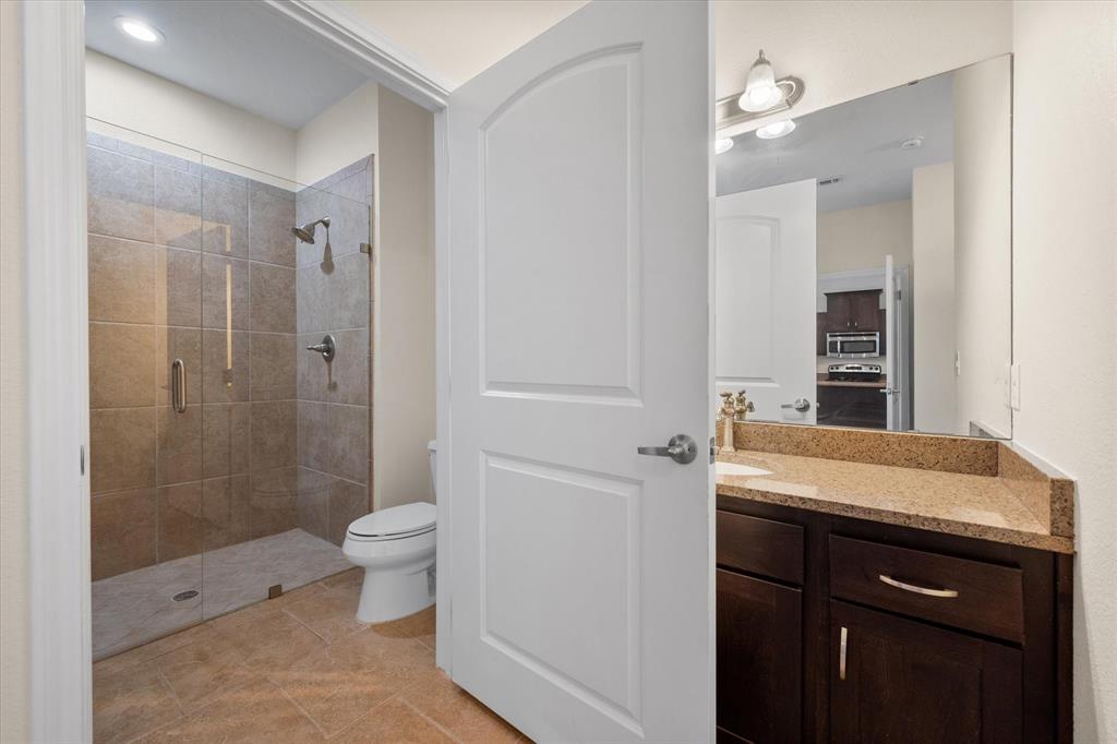 9900 Northshore Boulevard 3408