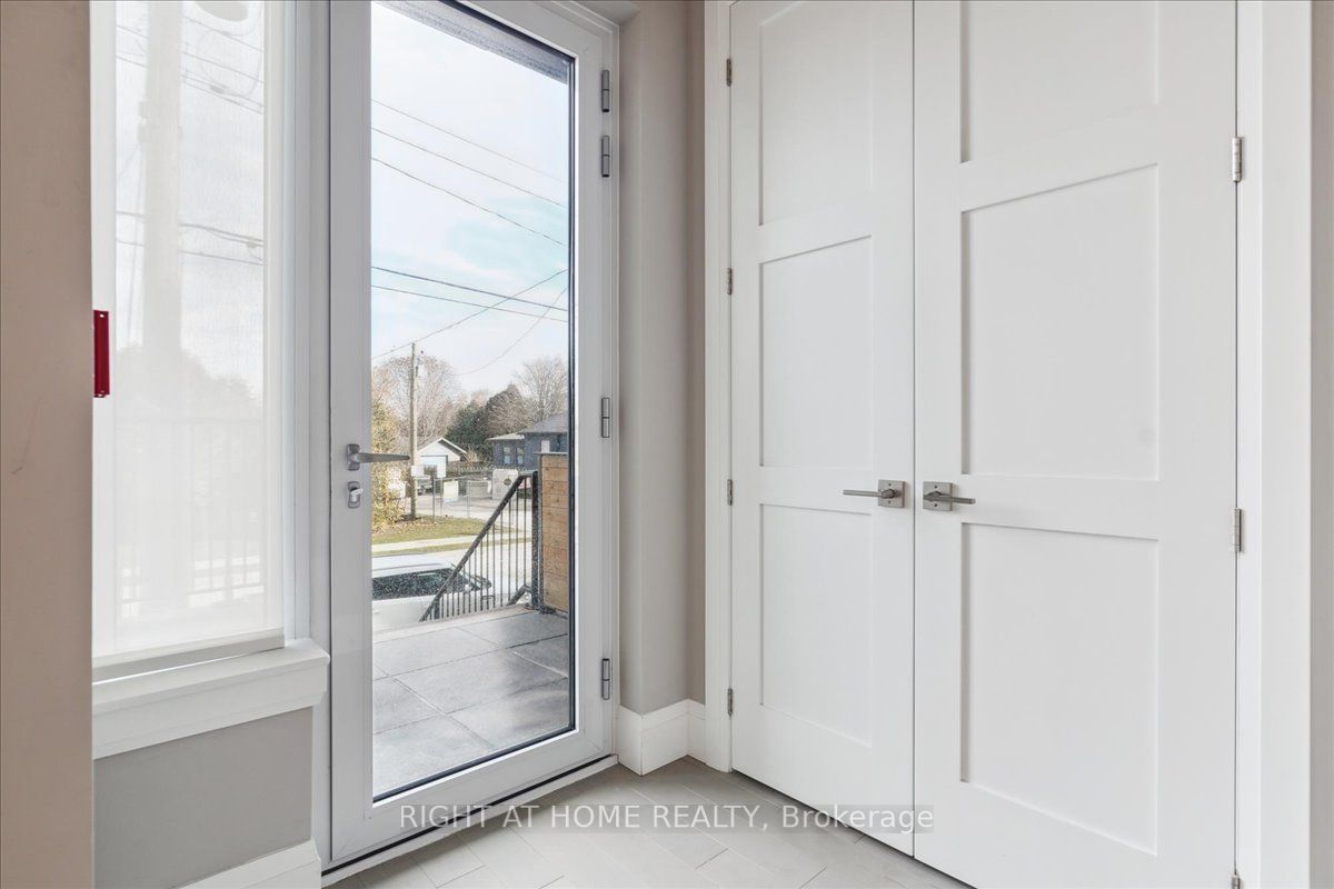 73 S Arthur St 101