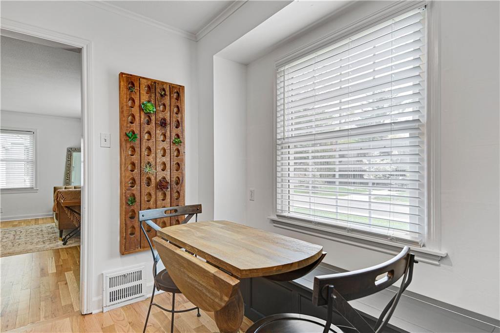 5347 Rosewood Street