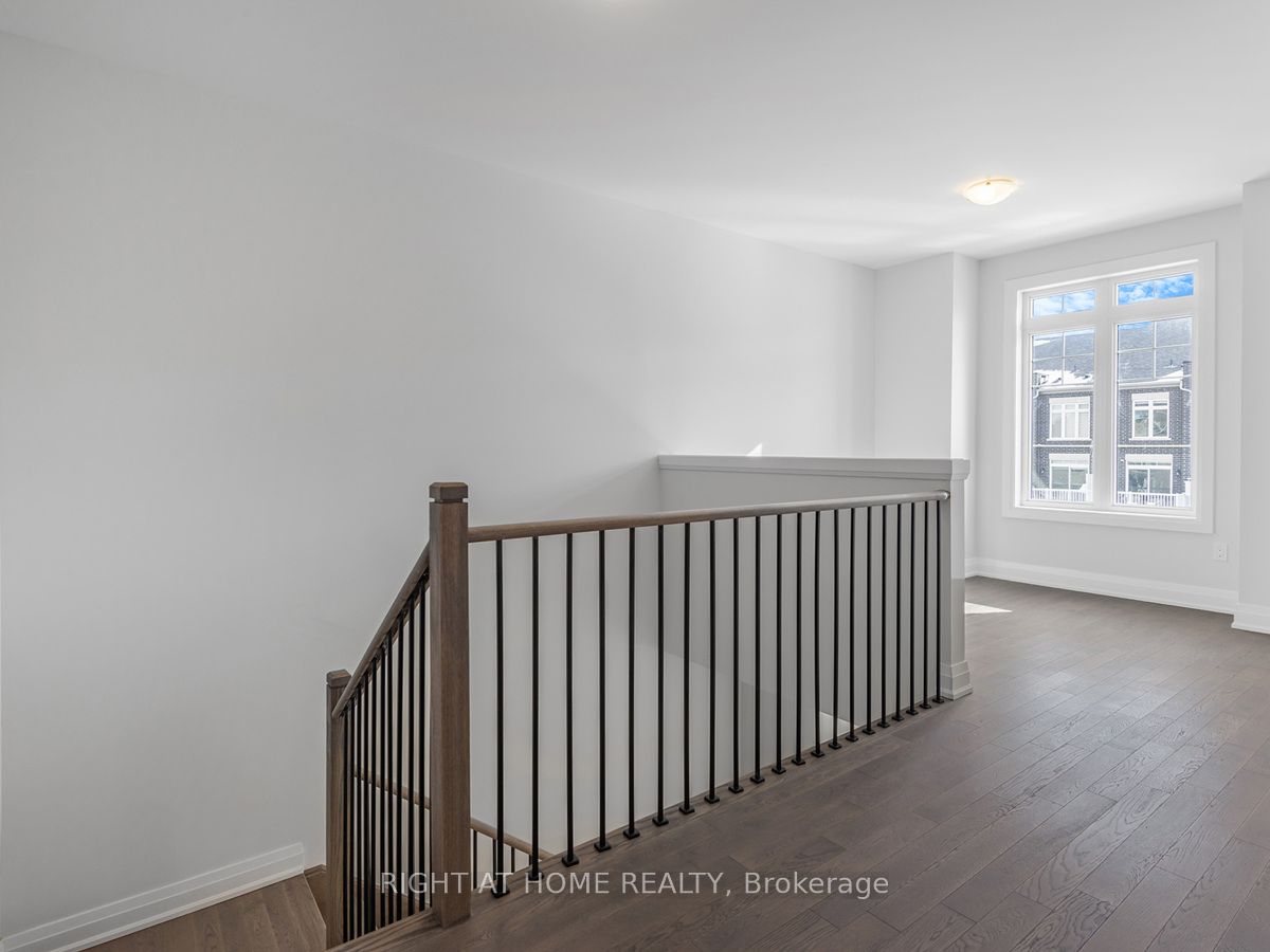110 Seguin St