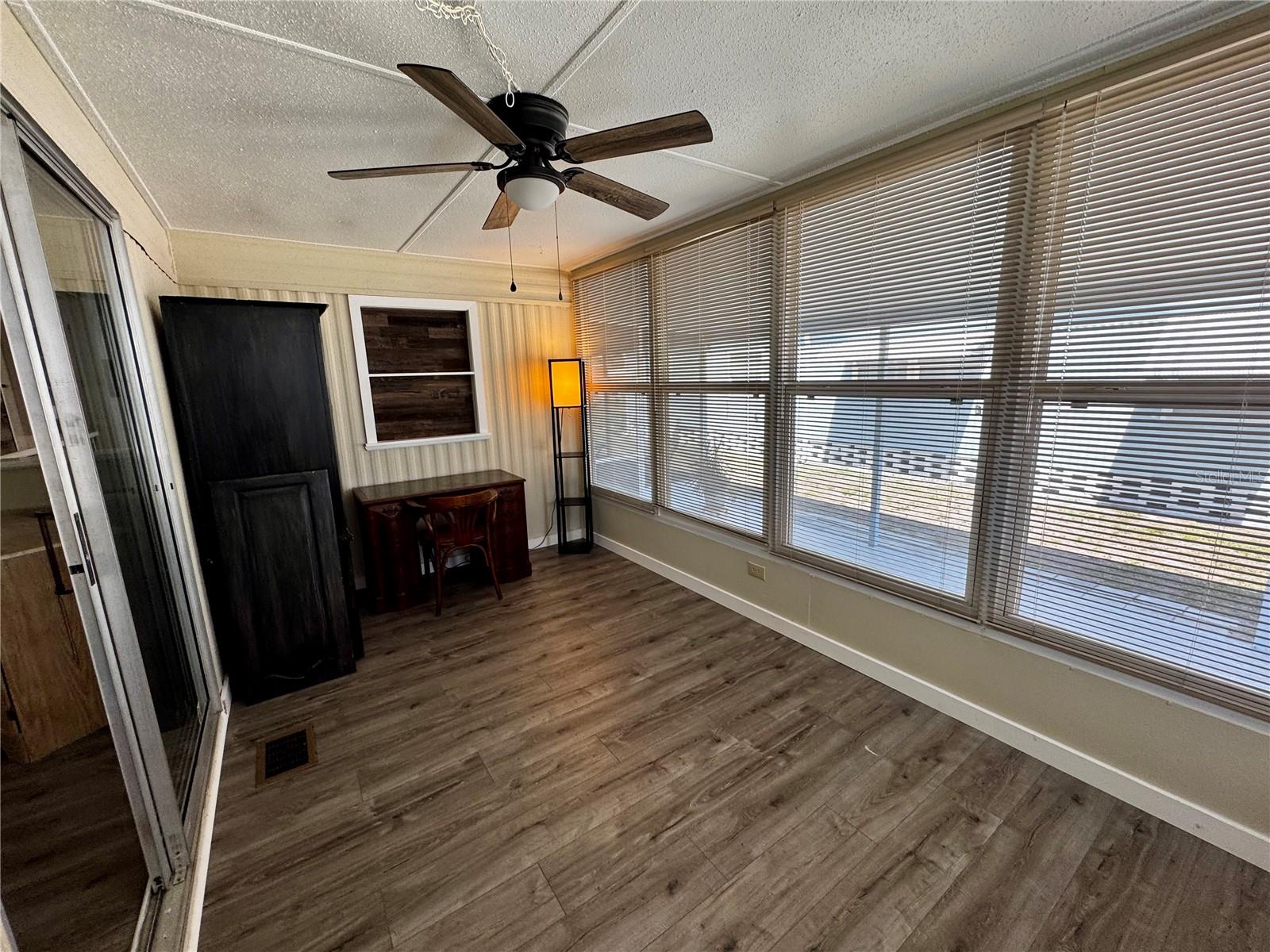 5619 Bayshore Road 120