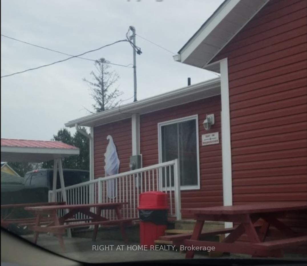 280 Nipissing St