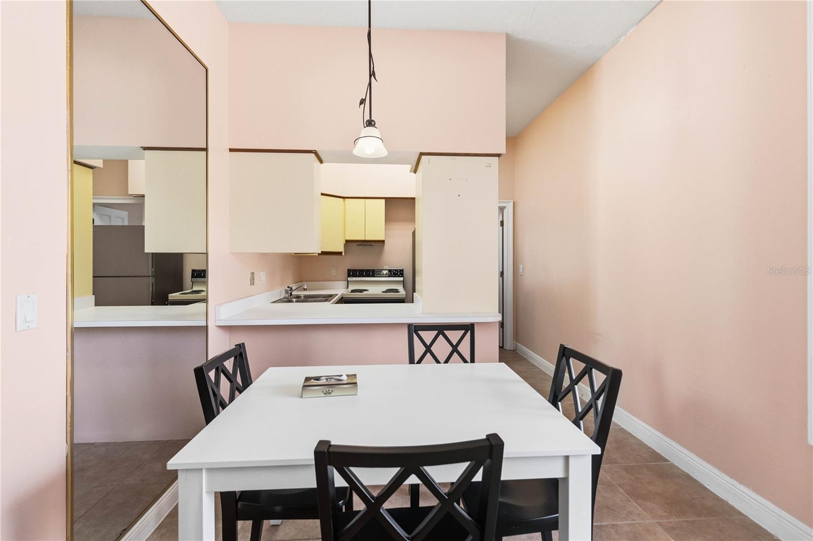 593 Dunmar Circle