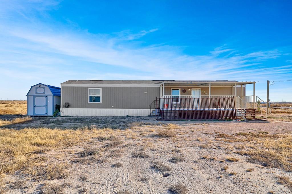 Are you looking for acreage?  Mobile home sitting on 2.40 acres . 3 bedrooms and 2 full bathrooms.