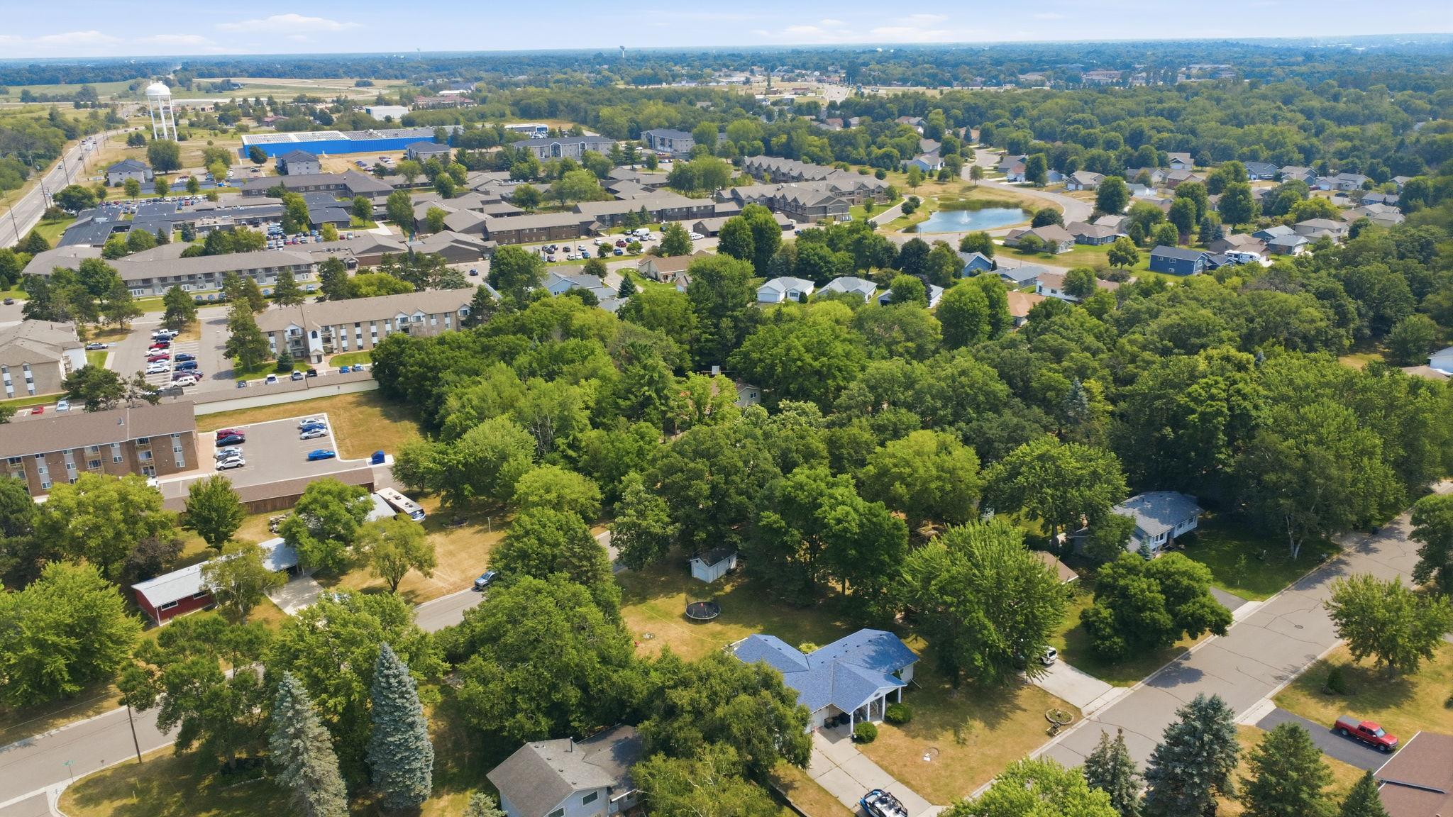 214 Highview Drive W