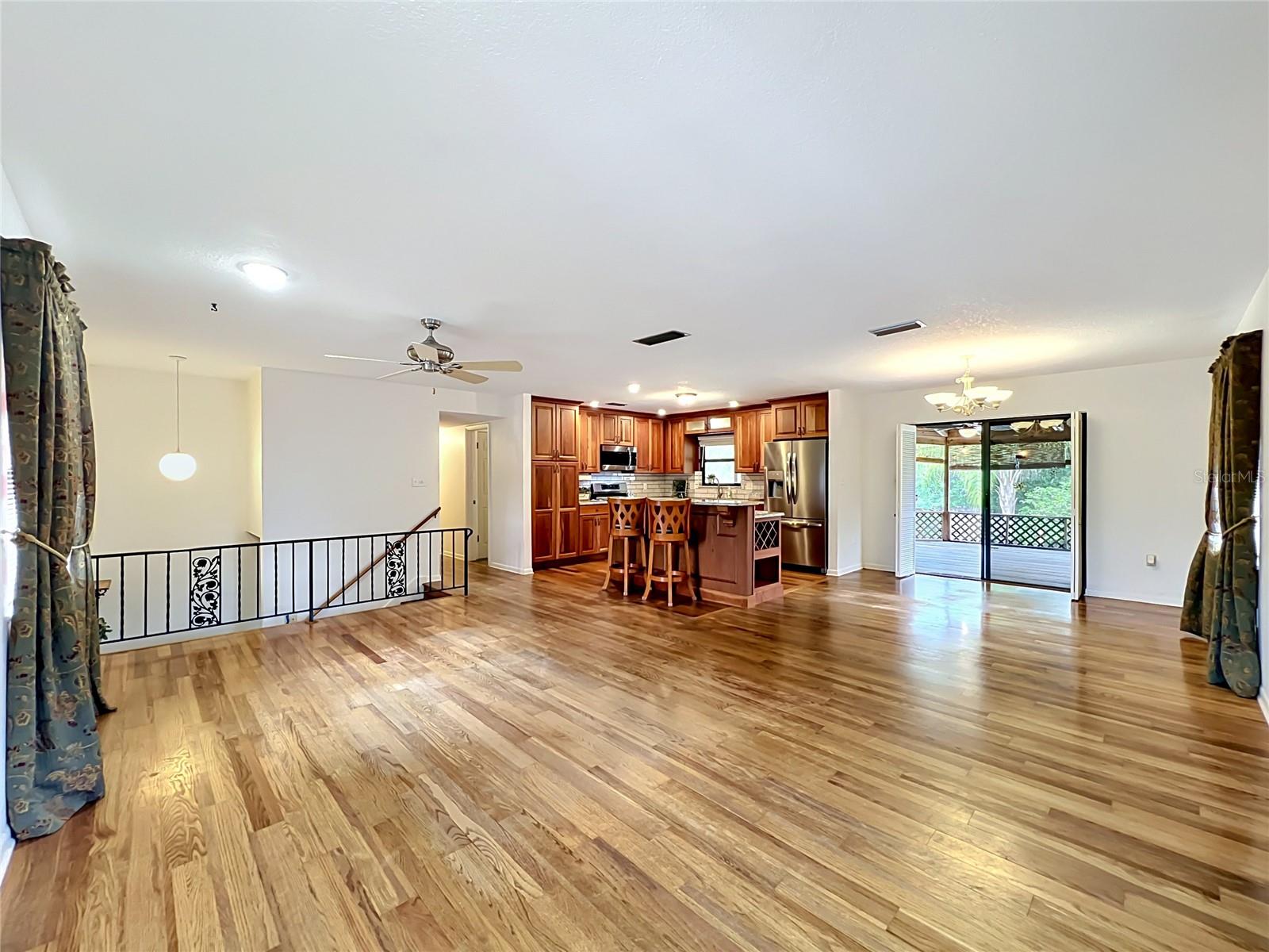1511 Glastonberry Road