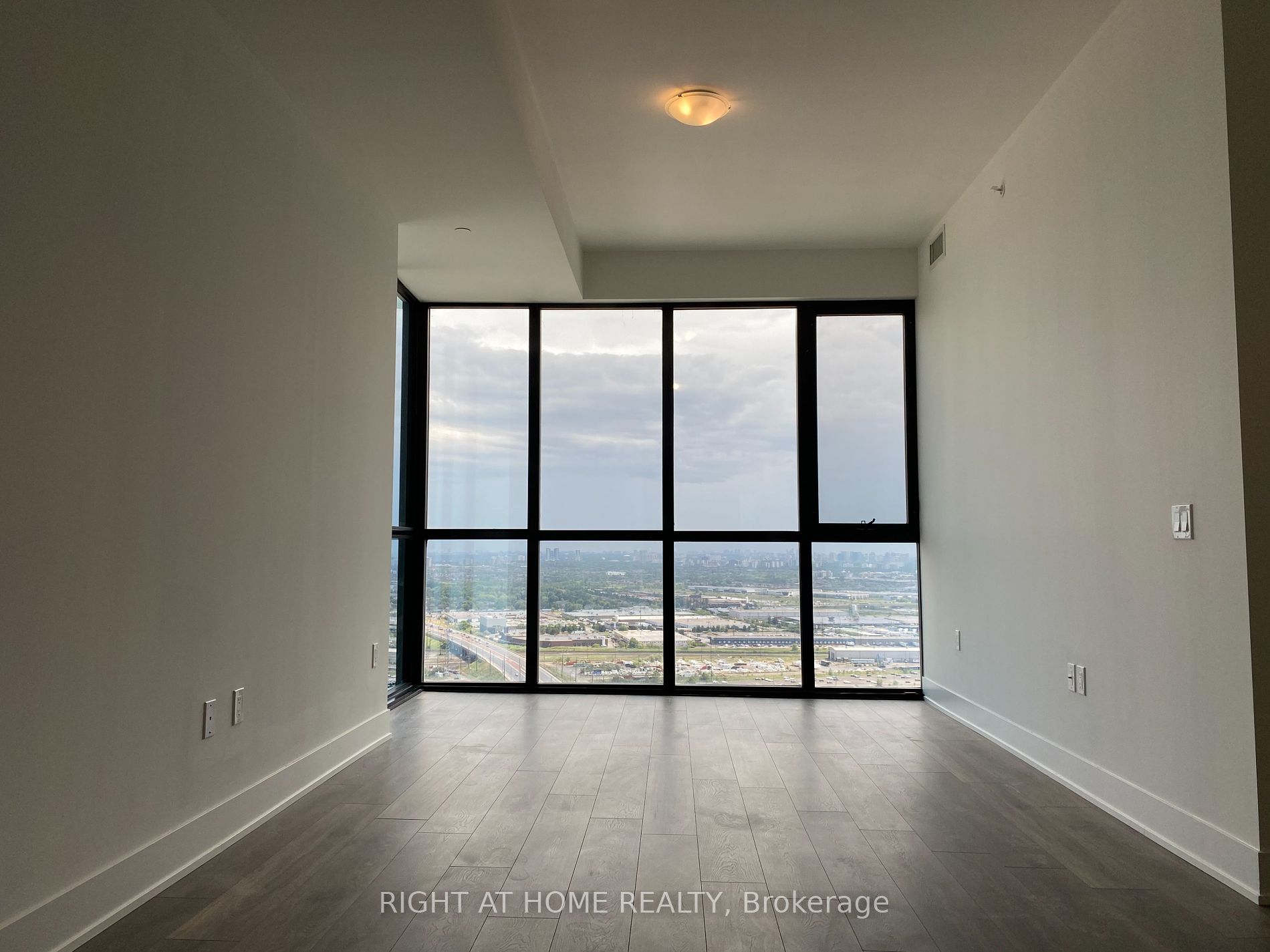 2908 W Highway 7 Rd 3709