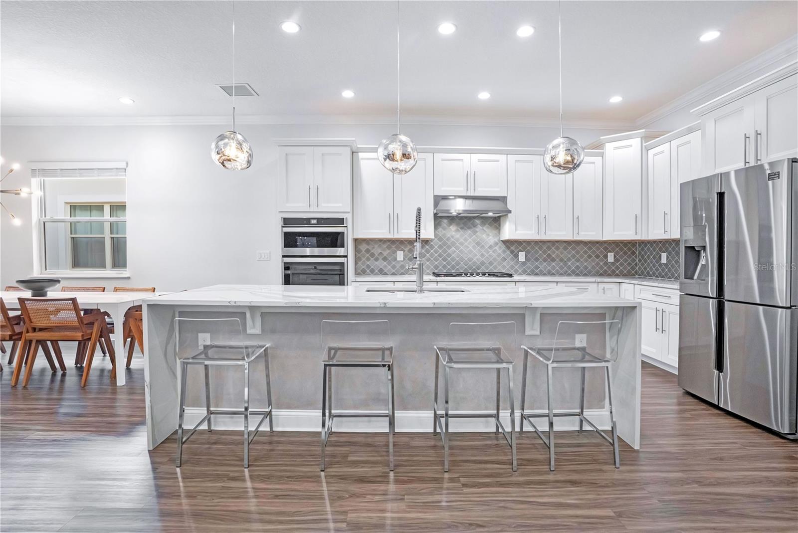 10654 Royal Cypress Way